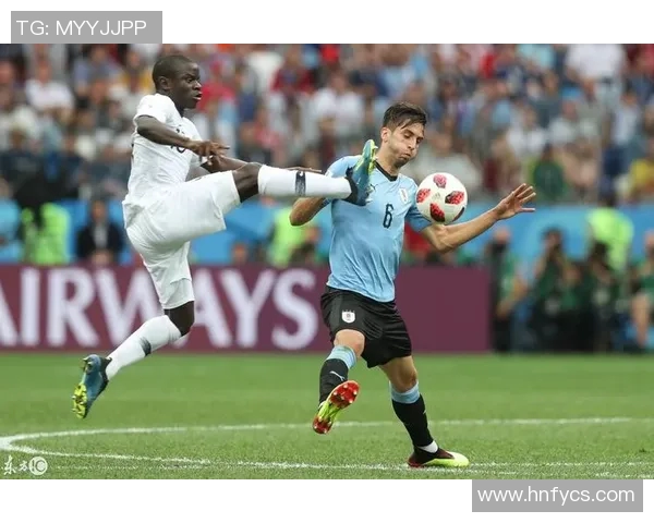 法国与乌拉圭足球对决精彩瞬间图片回顾与分析 法国与乌拉圭足球对决精彩瞬间图片回顾与分析